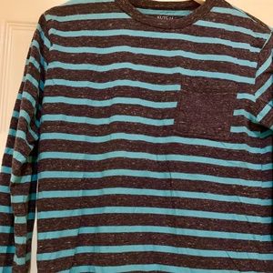 Boy's Long Sleeve Tee w/Pocket